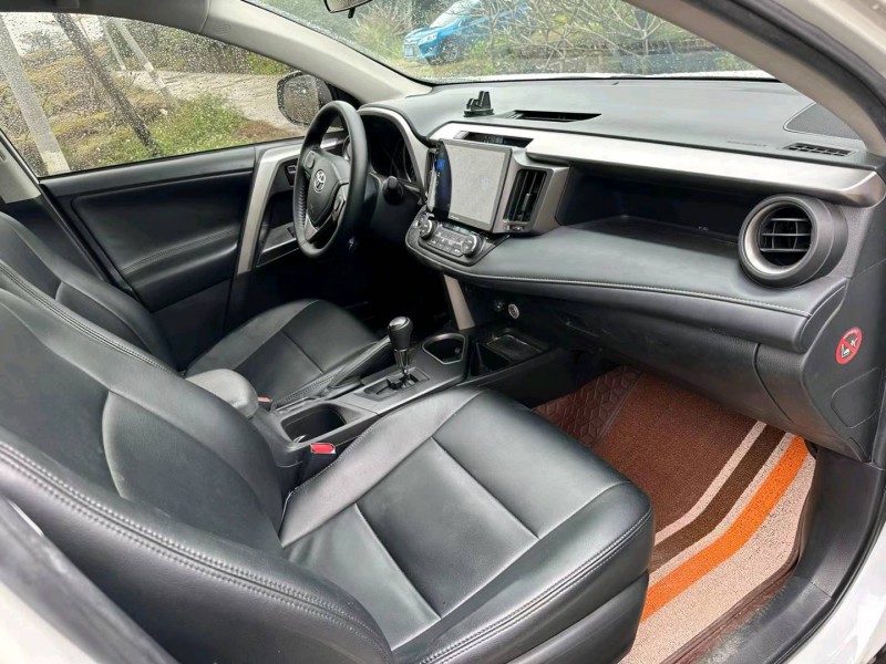 珠海18年丰田RAV4荣放5