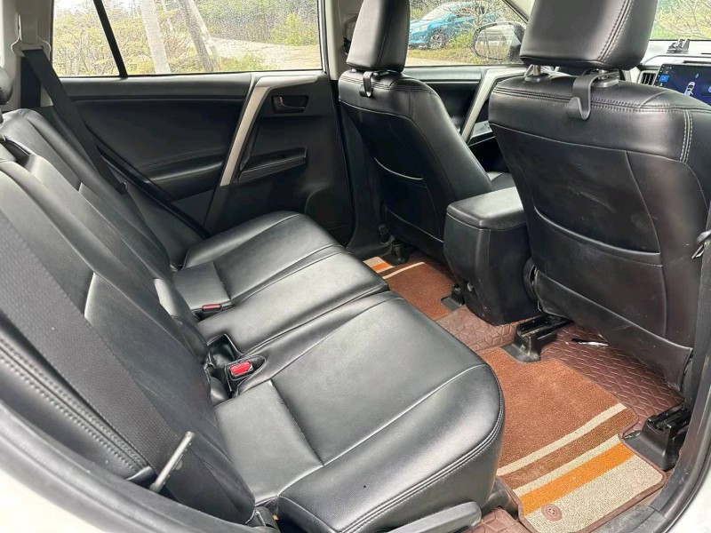 珠海18年丰田RAV4荣放8
