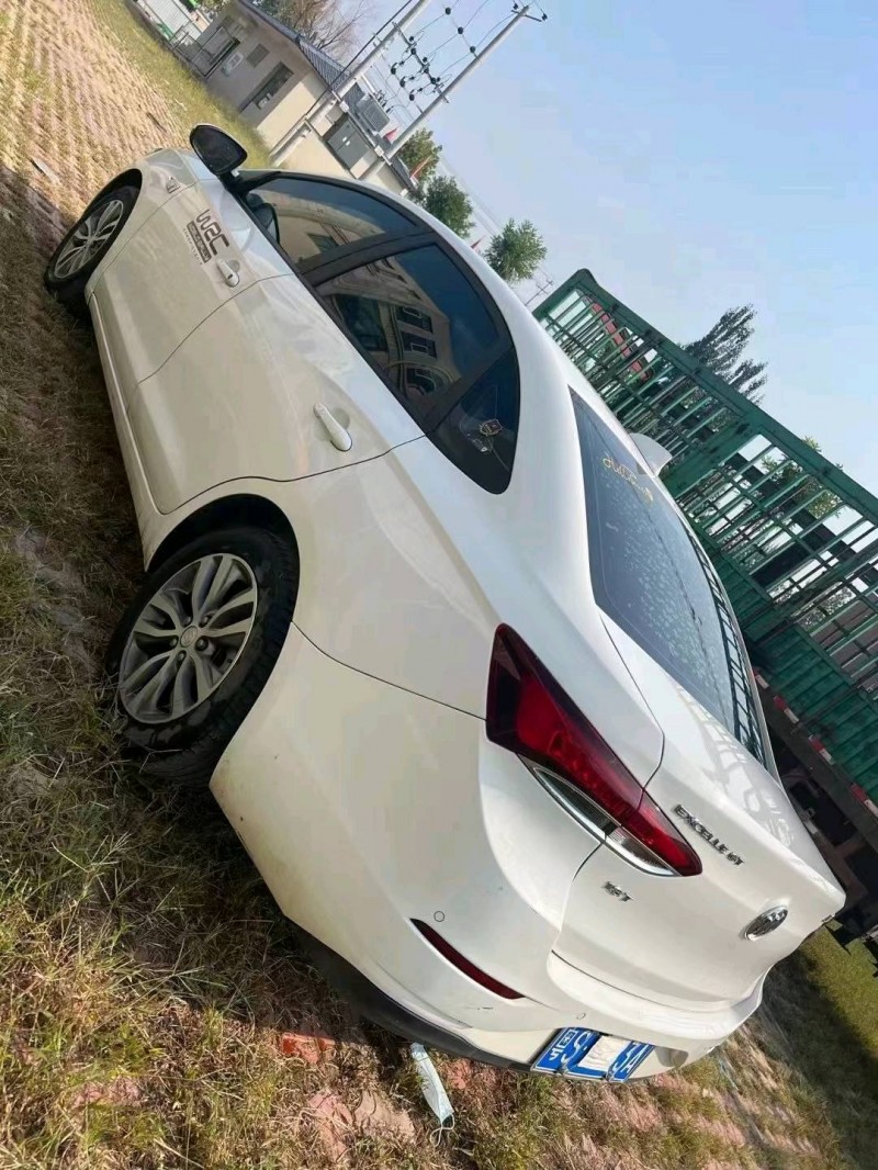 石家庄18年别克英朗GT1