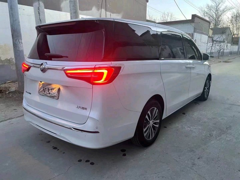 邢台21年别克GL82