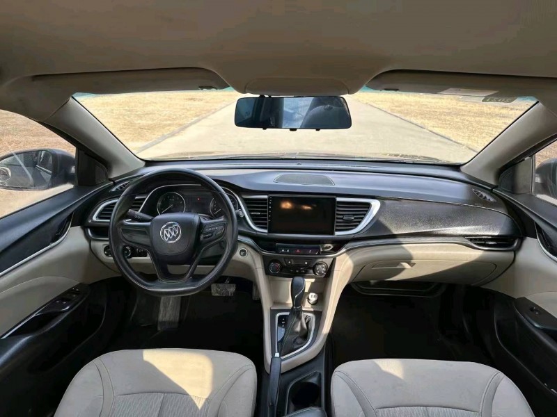 东营19年别克英朗2