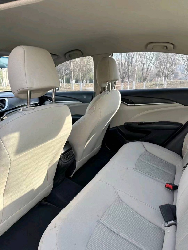 东营19年别克英朗8