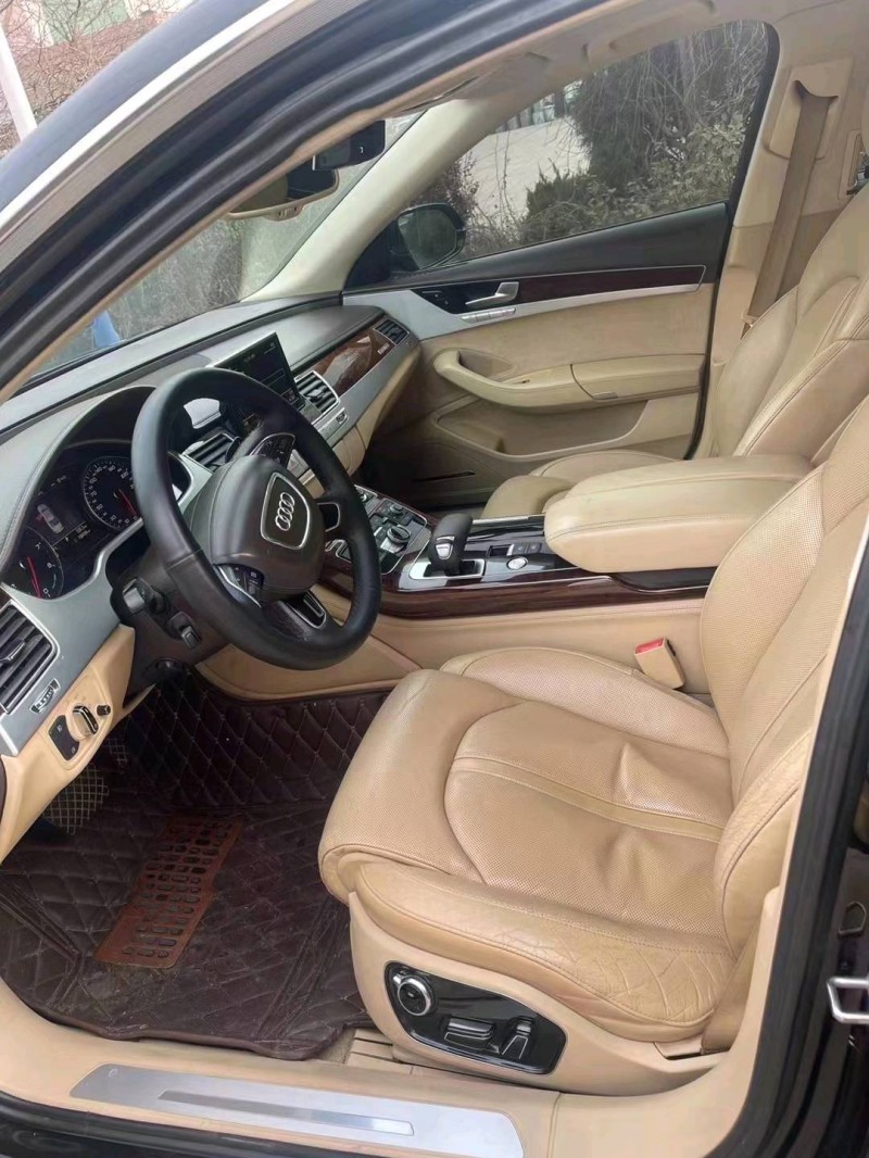 枣庄12年奥迪A8L7