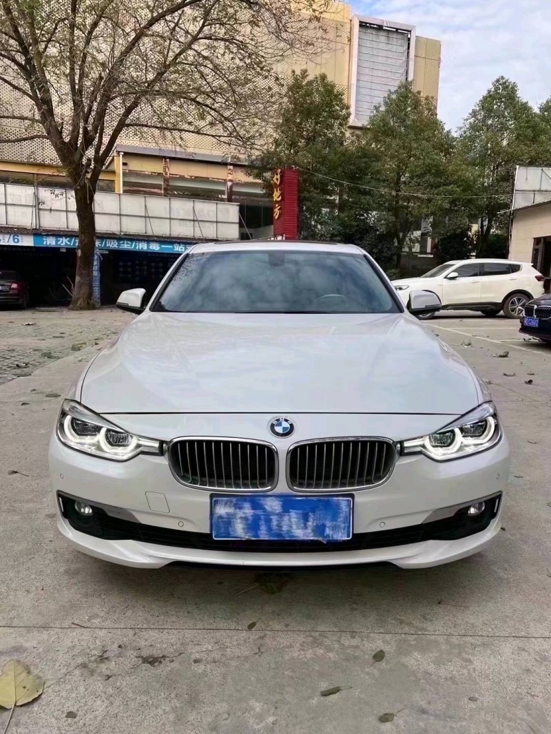 北京18年宝马3系1