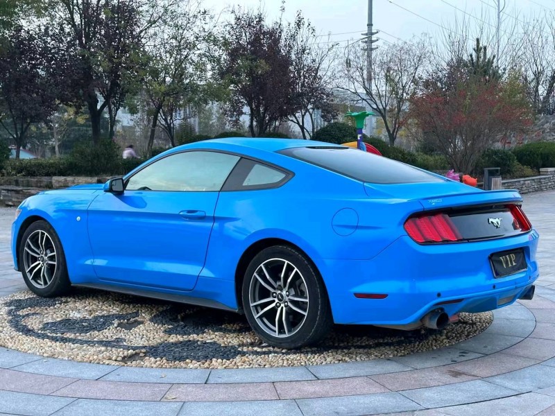 青岛17年福特野马3