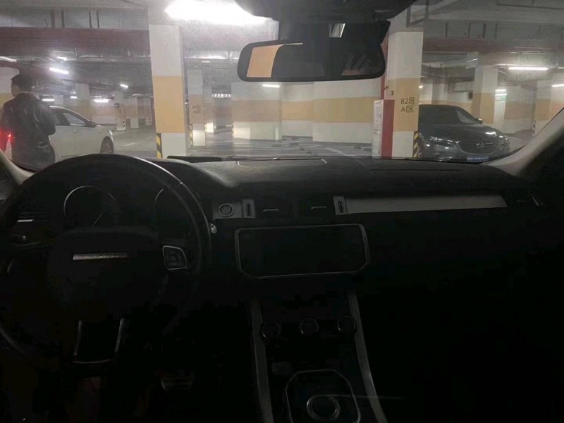 广州14年路虎极光5