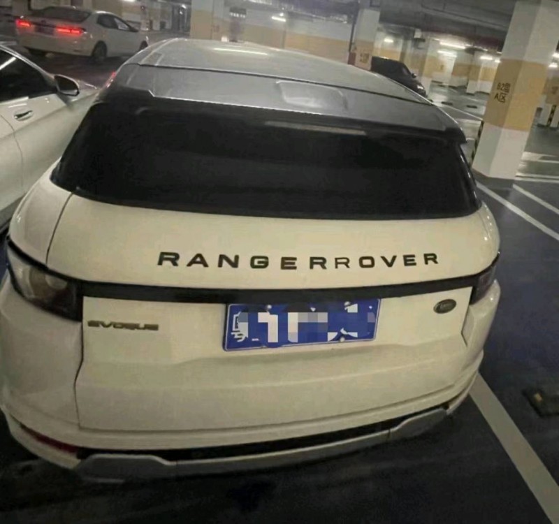 广州14年路虎极光9