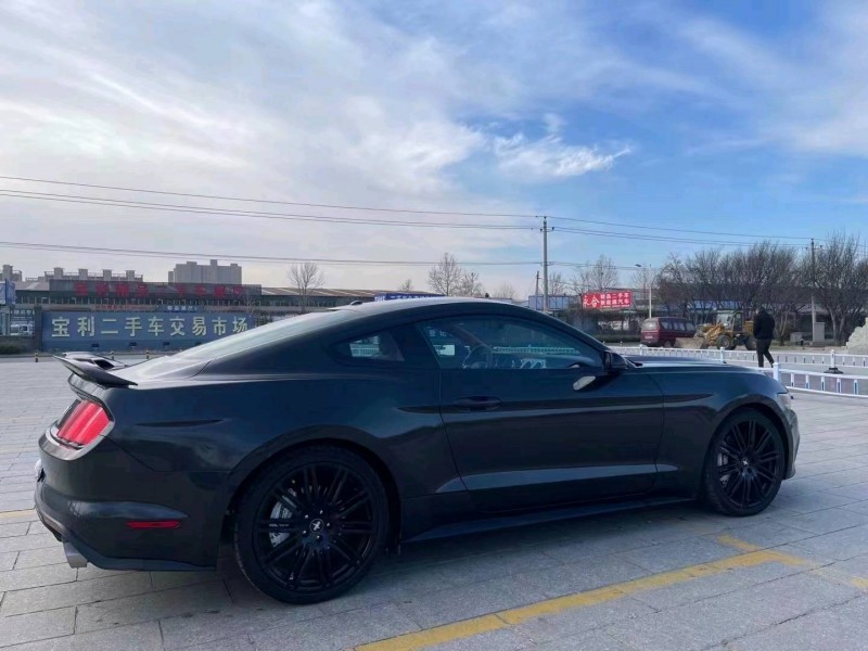 邯郸15年福特野马8