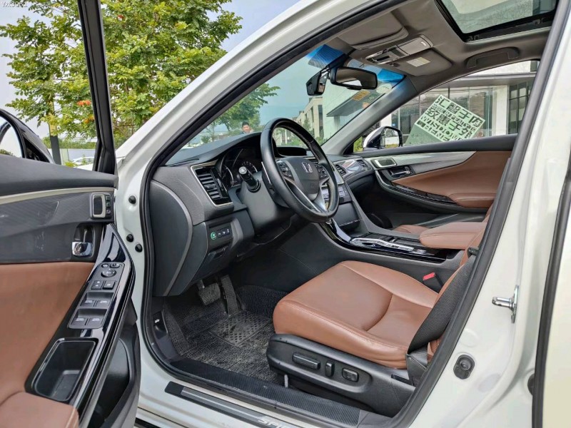 广州19年本田思铂睿5