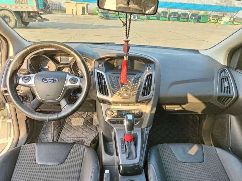 邯郸15年福特福克斯7