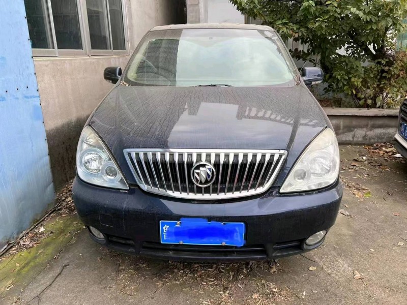 东营16年别克GL81