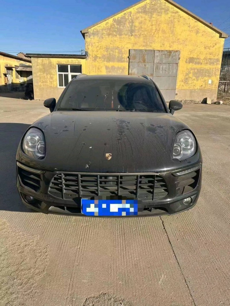 东营15年保时捷Macan1