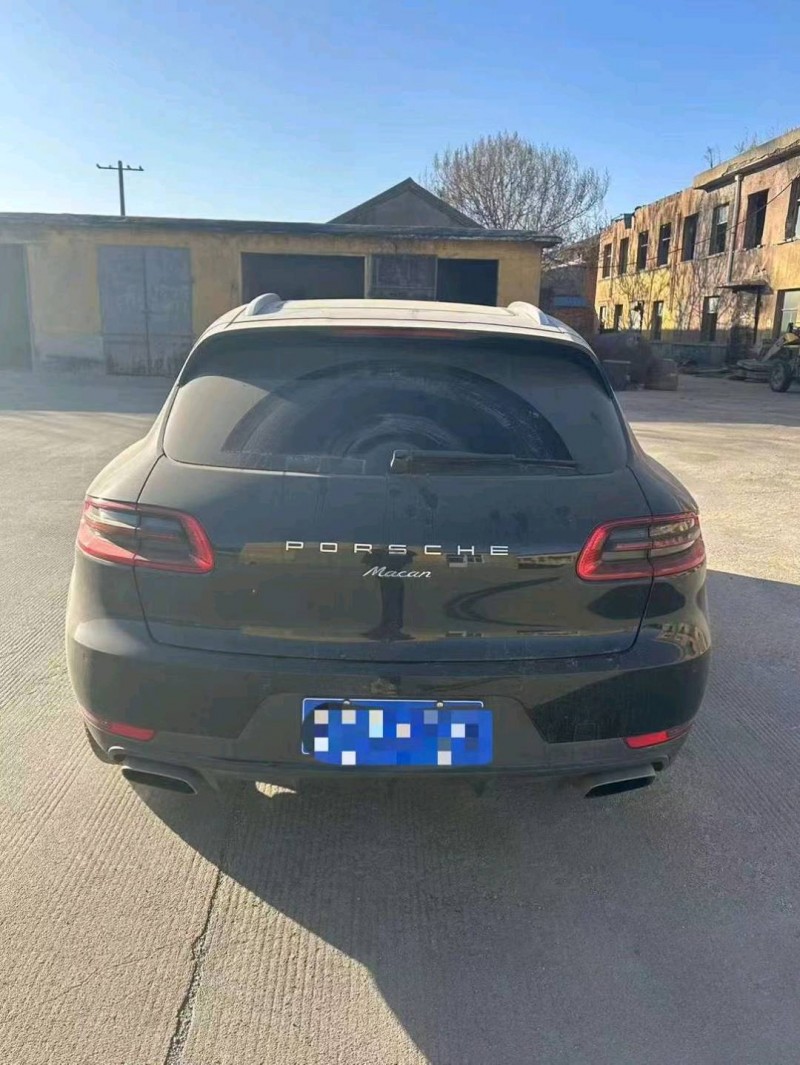 东营15年保时捷Macan3