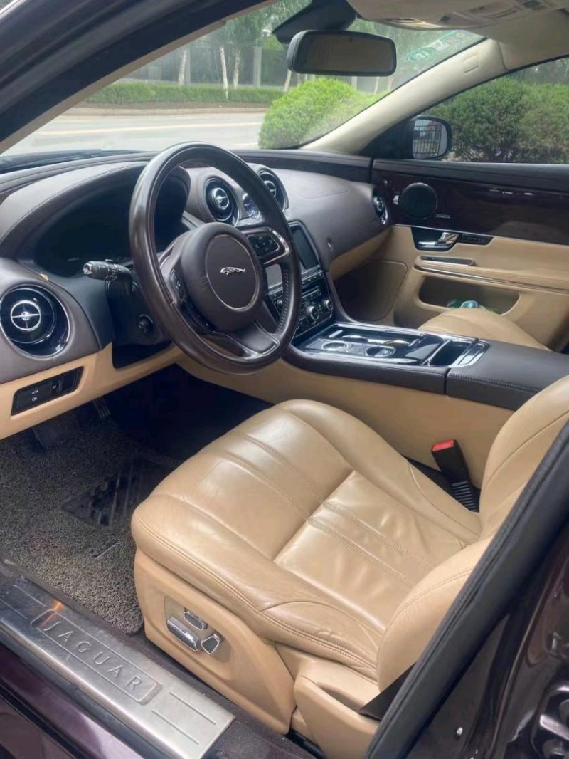 沈陽13年捷豹XJ8