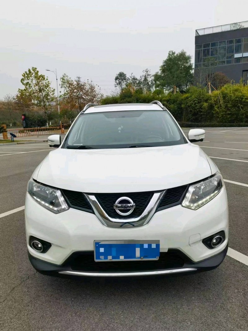 宜昌16年日产奇骏1