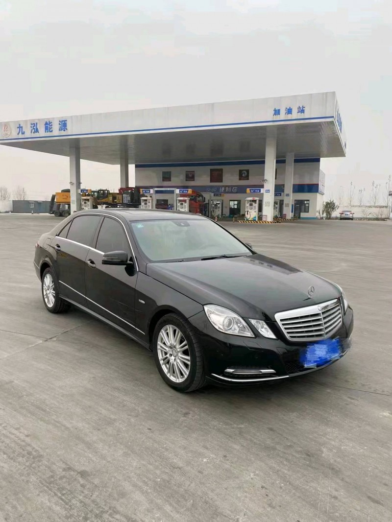 东营11年奔驰E2