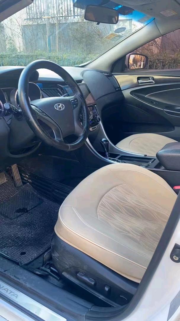 济南12年现代索纳塔八3