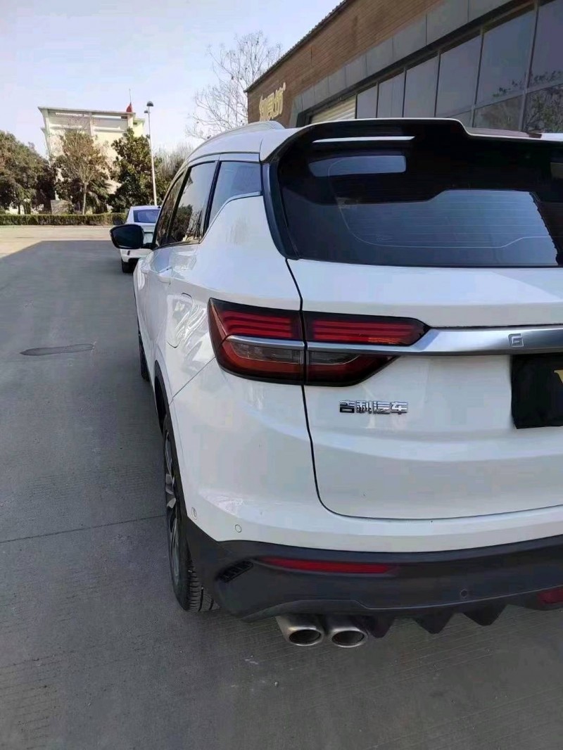 济南19年吉利缤越4