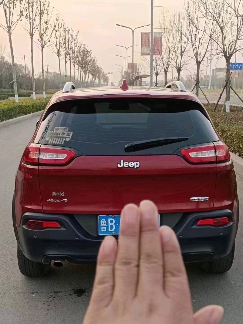 济南16年Jeep自由光6
