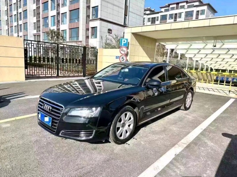 东营13年奥迪A8L7