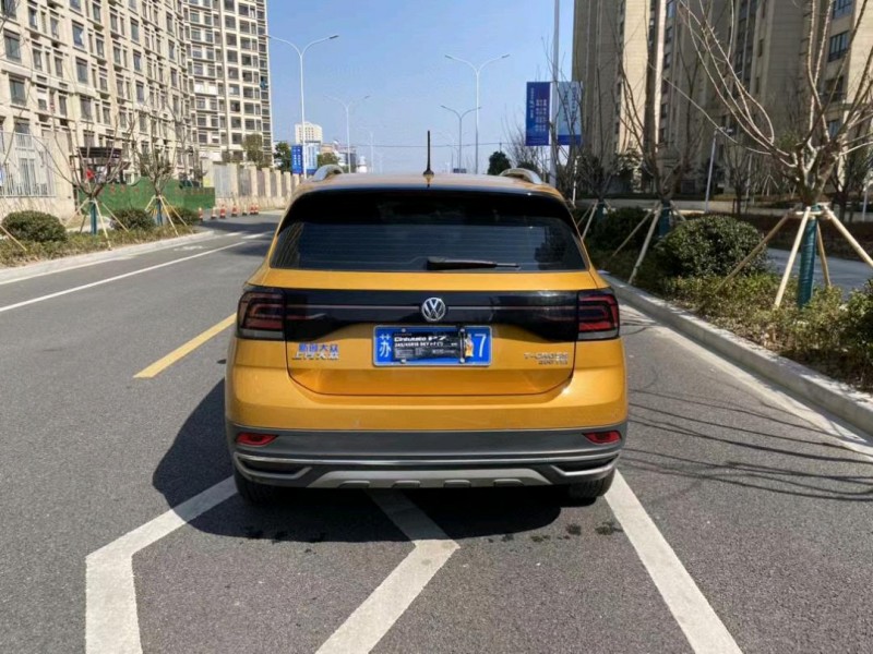 苏州20年大众途铠8