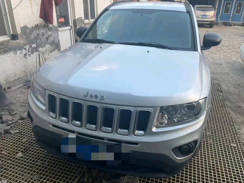 邯郸11年Jeep指南者1