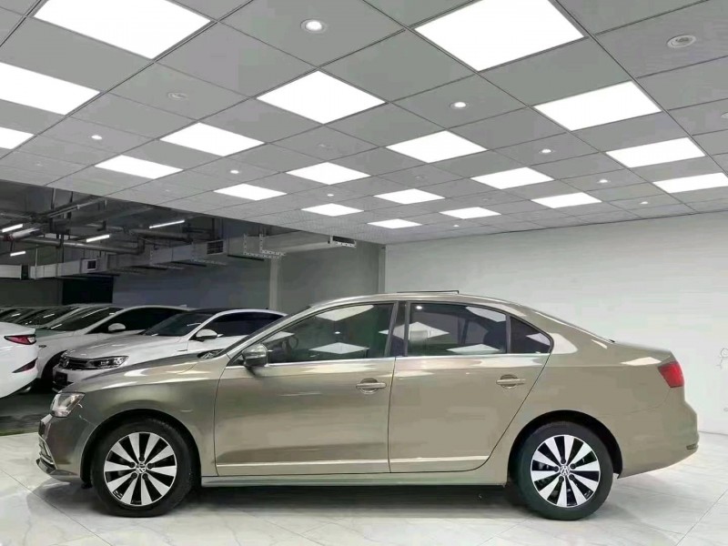 成都18年大众速腾3