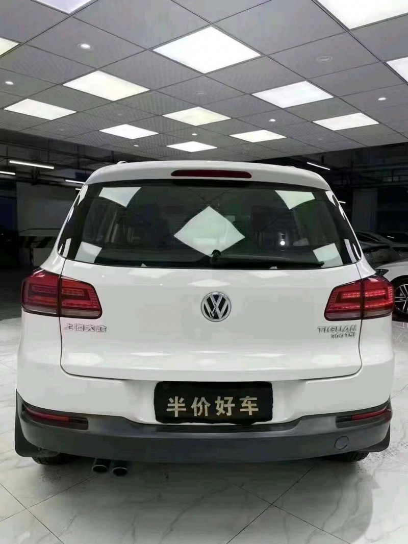 成都16年大众途观5