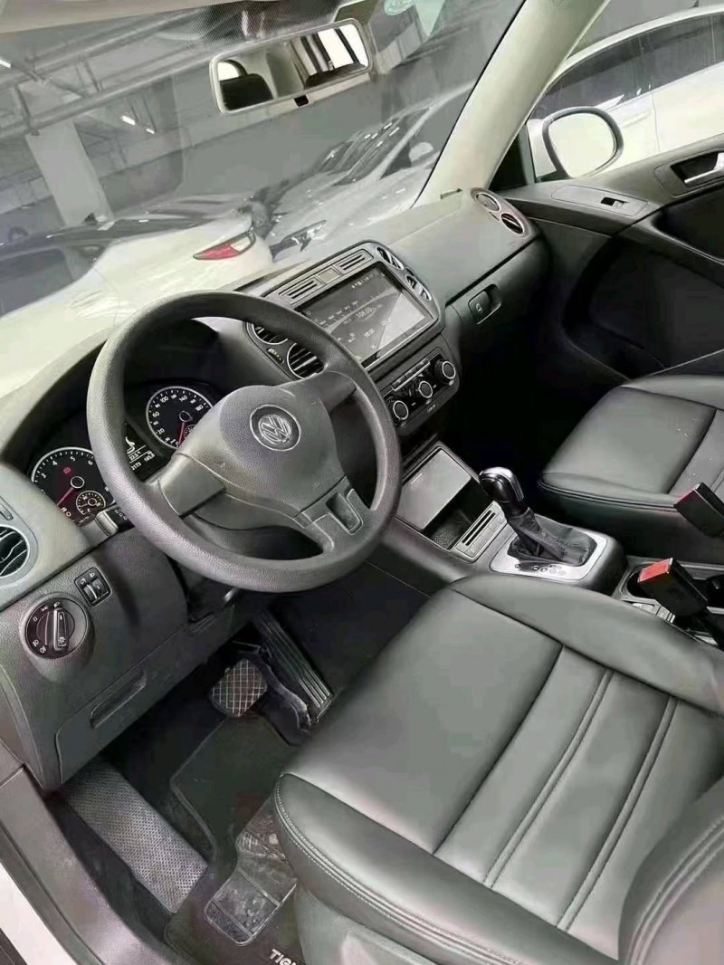 成都16年大众途观4