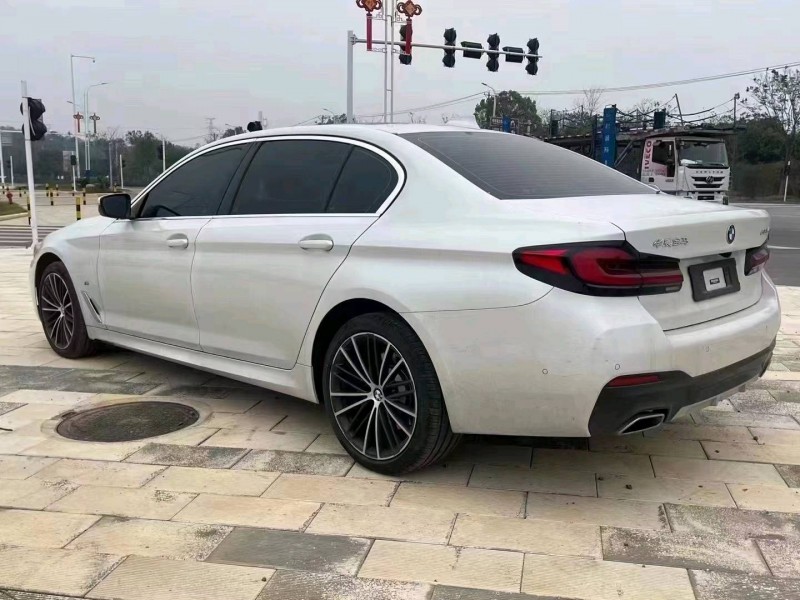 邯郸22年宝马5系3