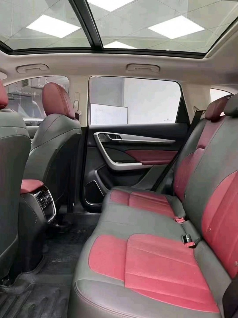 成都21年东风AX7pro2