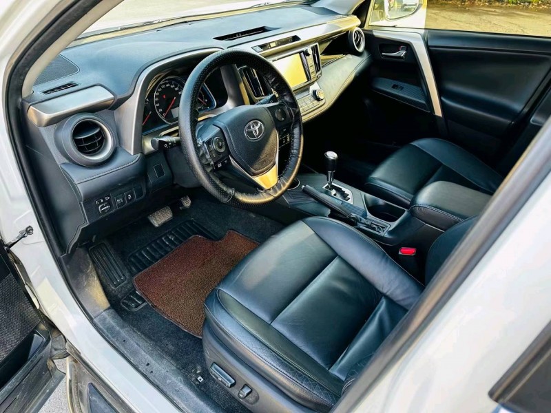 沈阳15年丰田RAV4荣放4