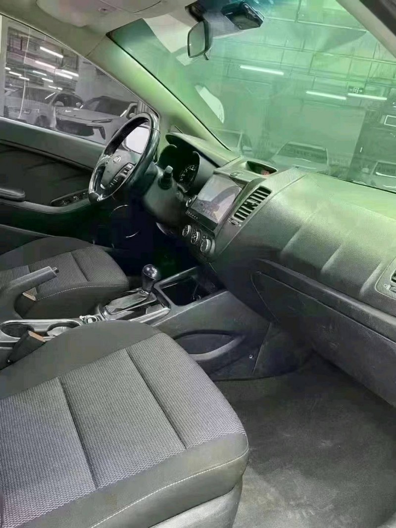 成都18年起亚K37