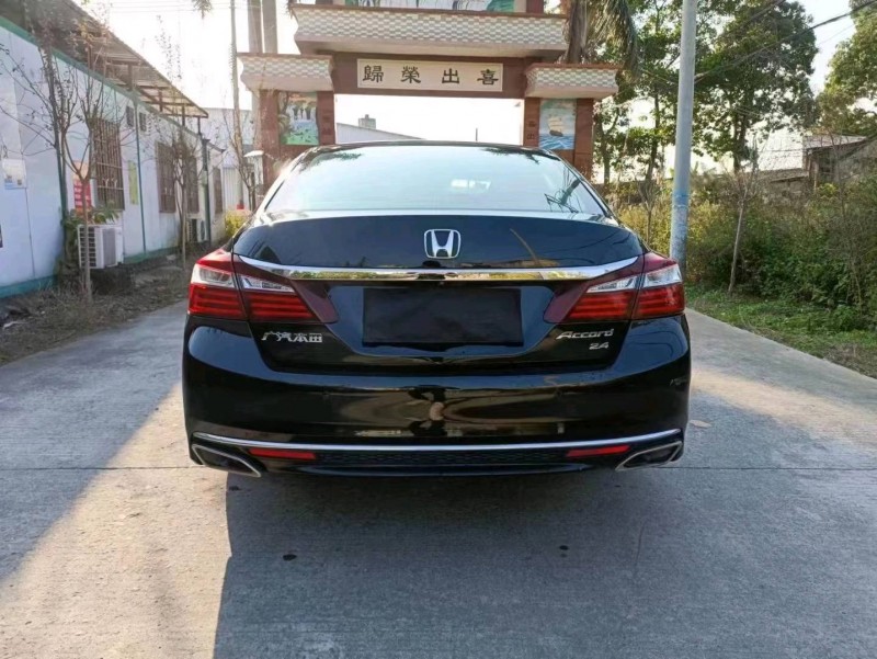 广州17年本田雅阁6