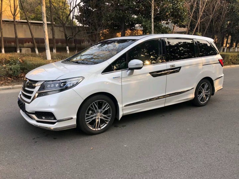 徐州20年本田艾力绅3