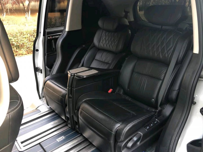 徐州20年本田艾力绅7