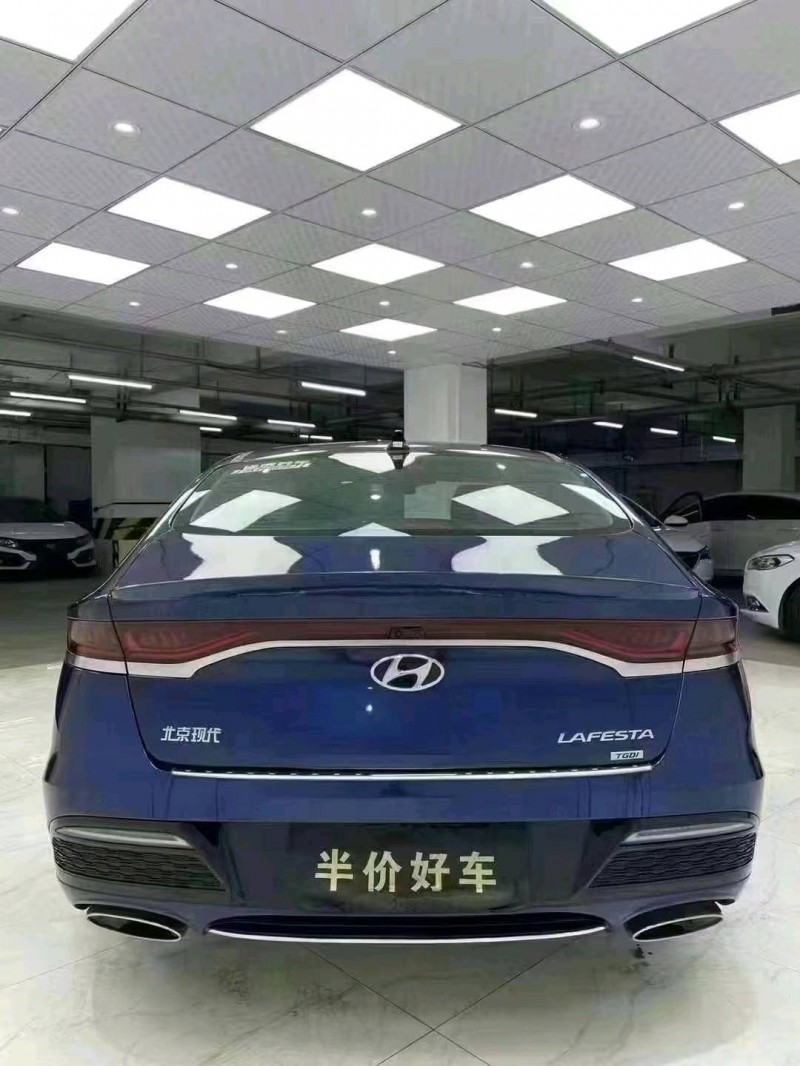 成都20年现代菲斯塔5