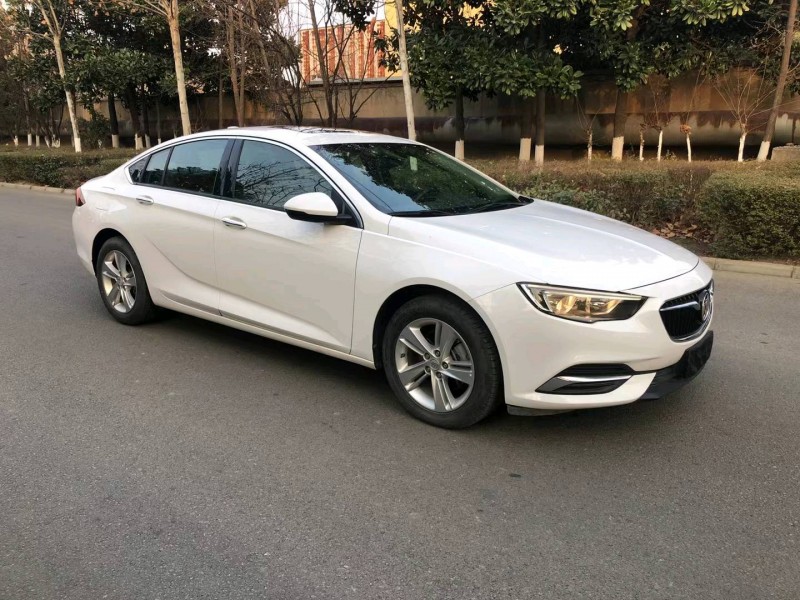 徐州20年别克君威8