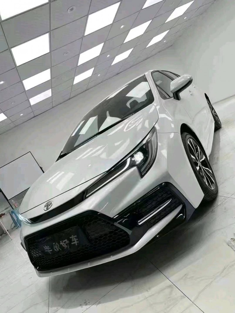 成都23年丰田雷凌5