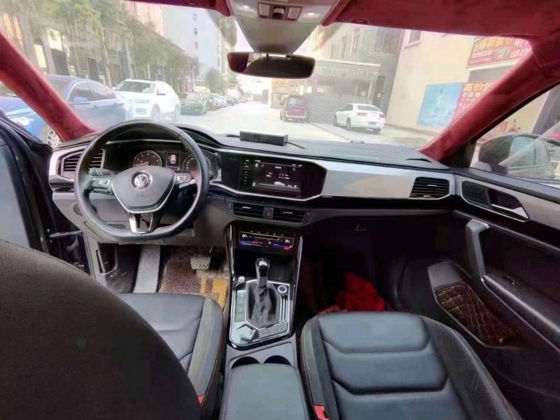 邯郸20年大众探岳3