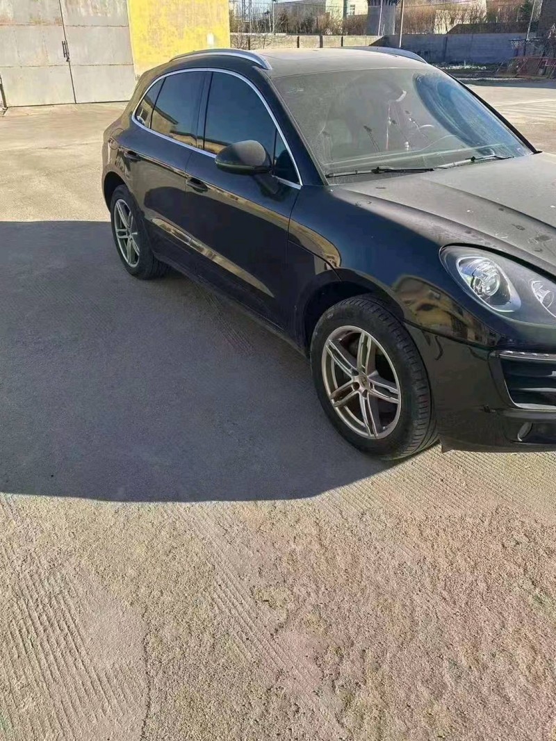 枣庄15年保时捷Macan3
