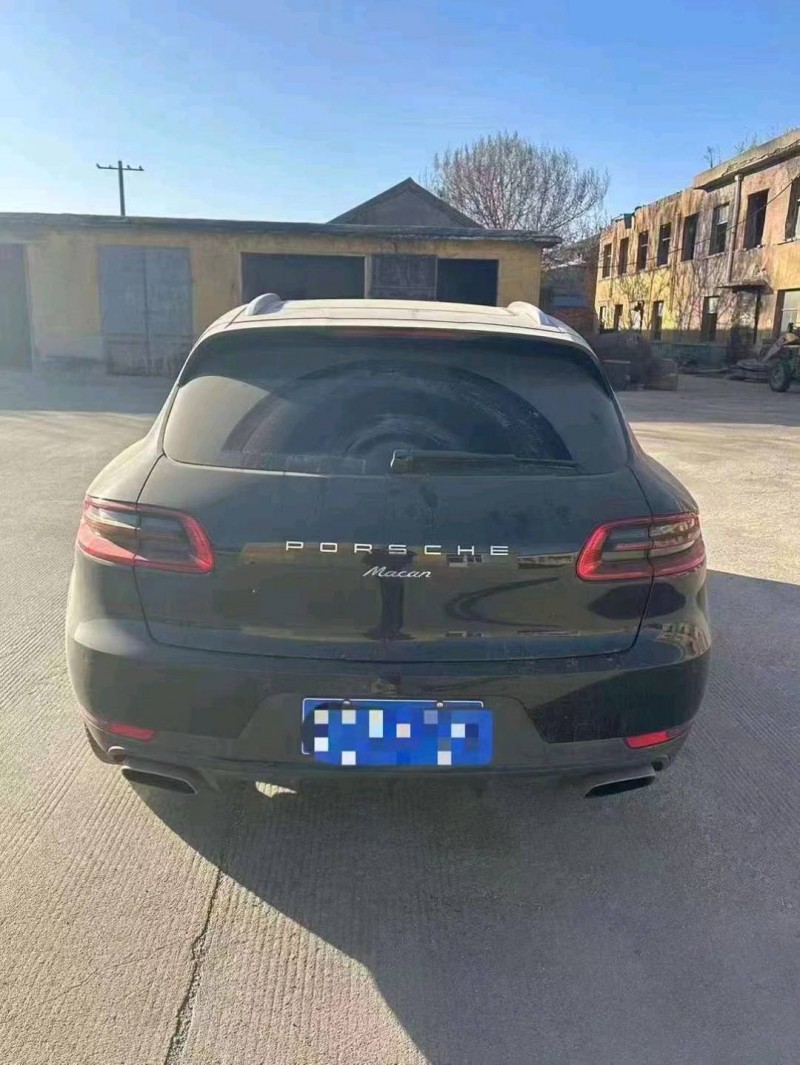 枣庄15年保时捷Macan7