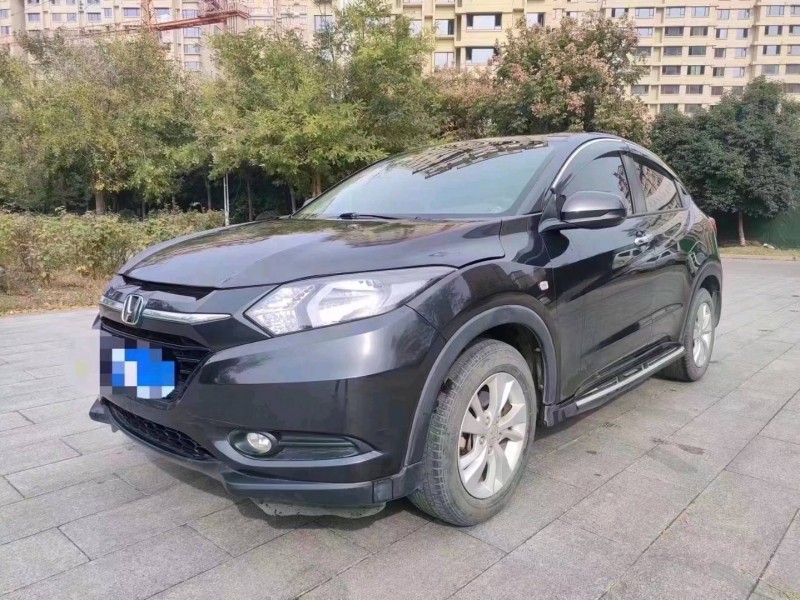 枣庄17年本田缤智2