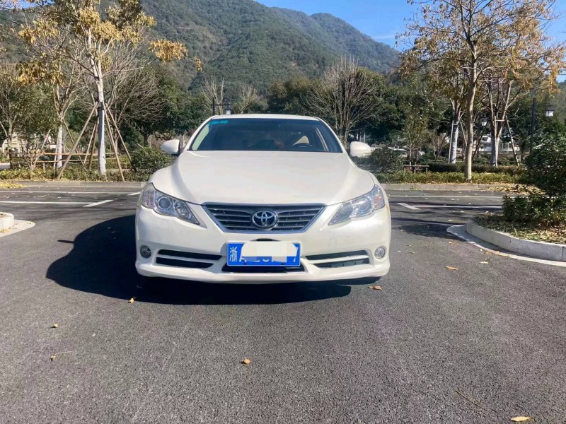 邯郸13年丰田锐志1