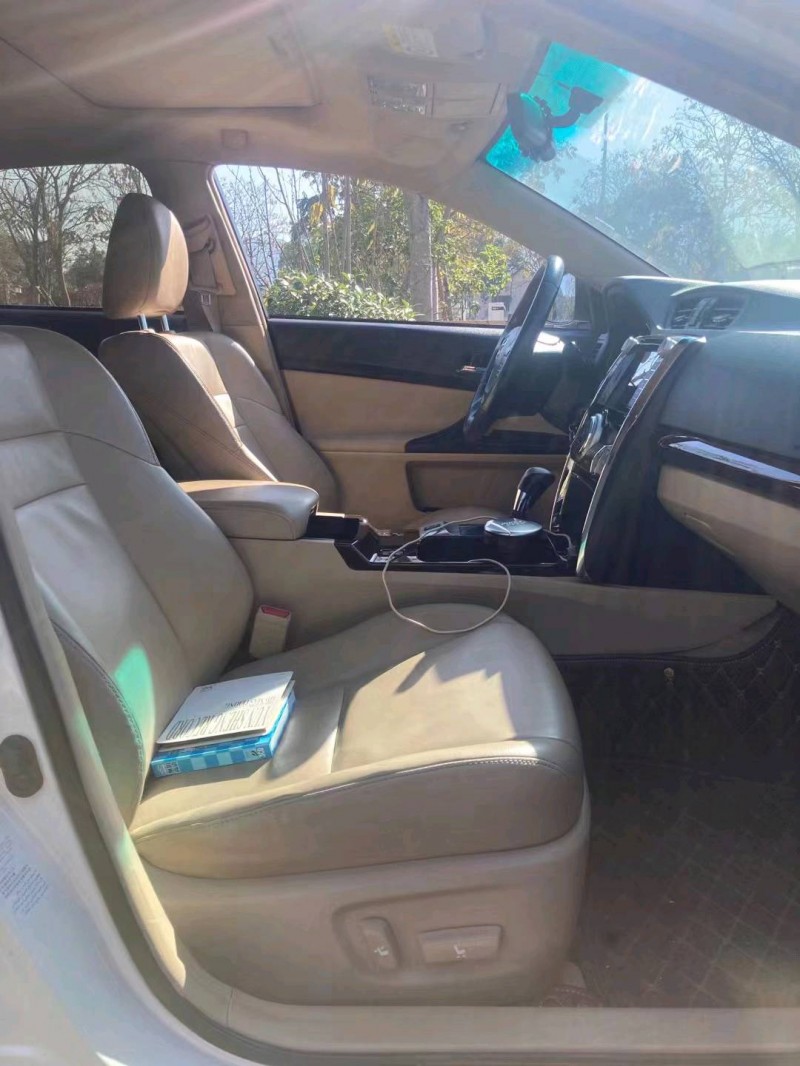 邯郸13年丰田锐志8