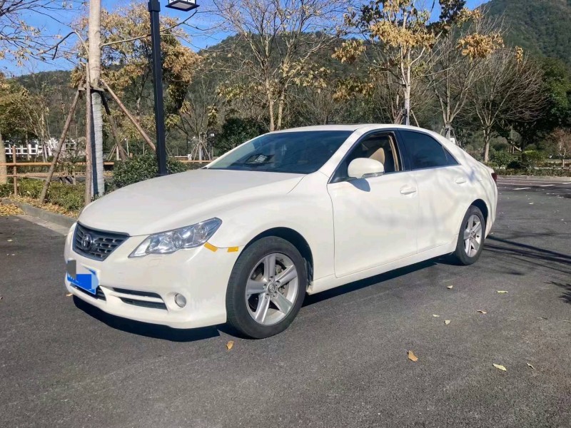 邯郸13年丰田锐志9