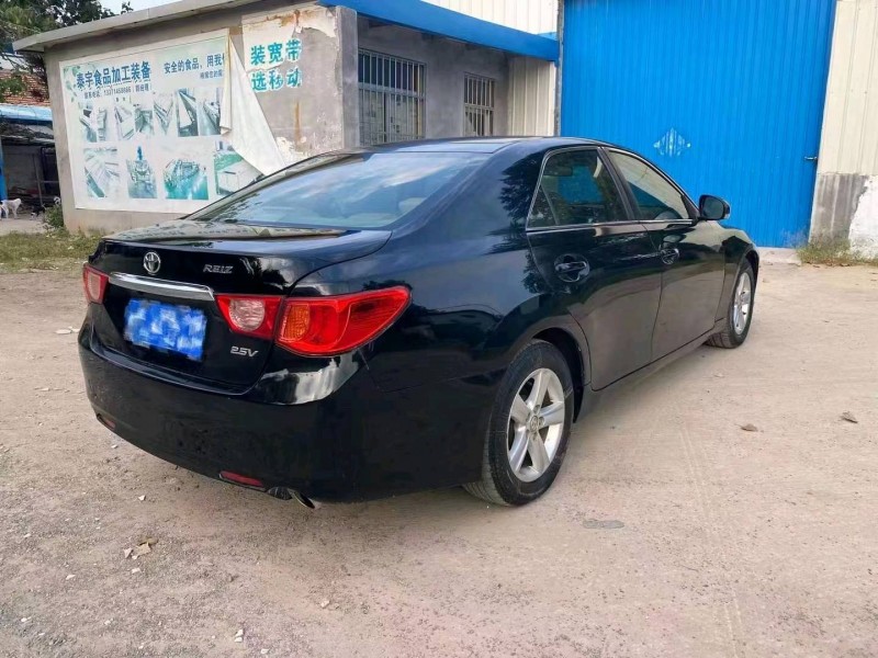 潍坊12年丰田锐志3