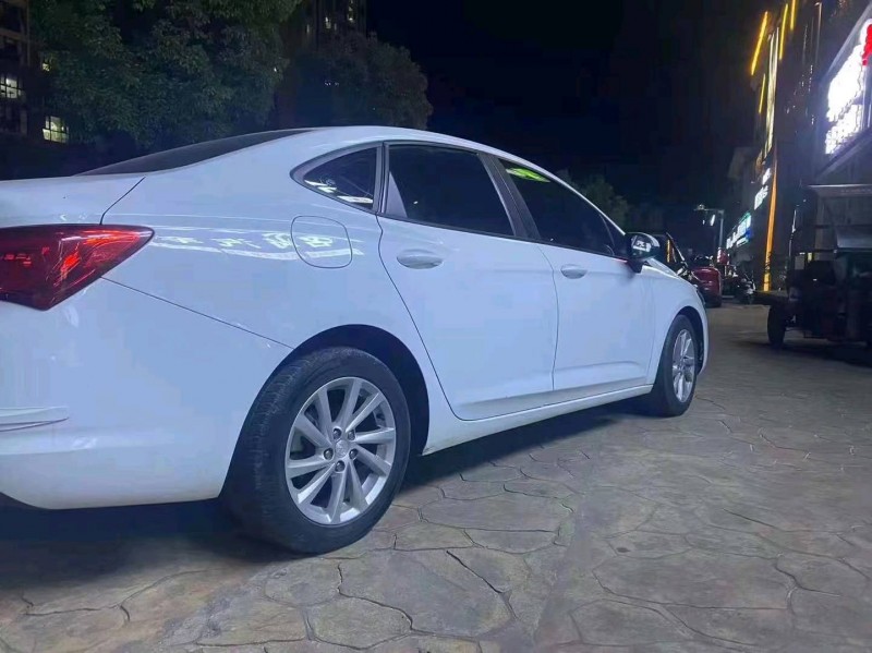 邯郸18年别克威朗2