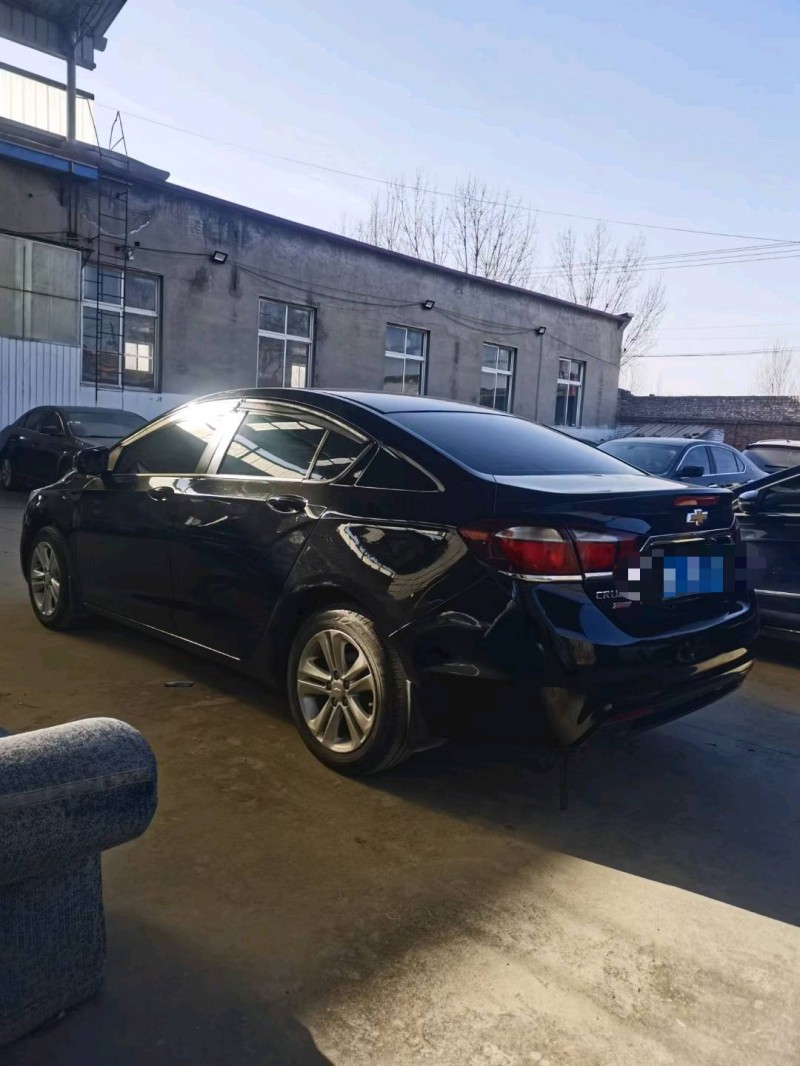 保定16年雪佛兰科鲁兹8