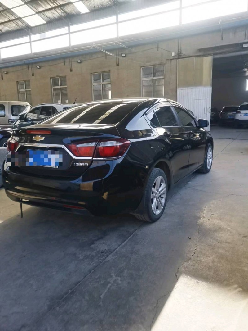 保定16年雪佛兰科鲁兹9